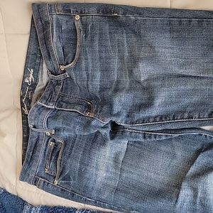 American eagle and Size 6